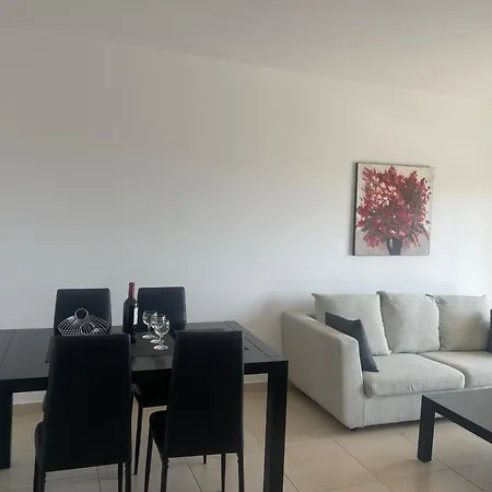Elysia Park - 2 Bed Seaview Apartment